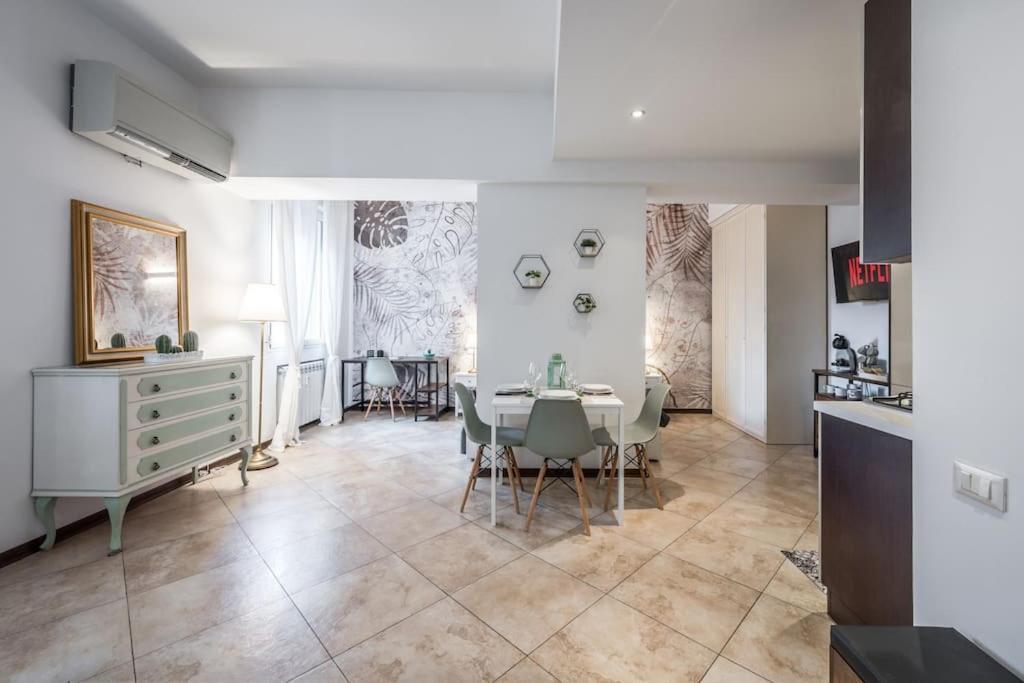 Sotto Le Due Torri 5* Apartment *